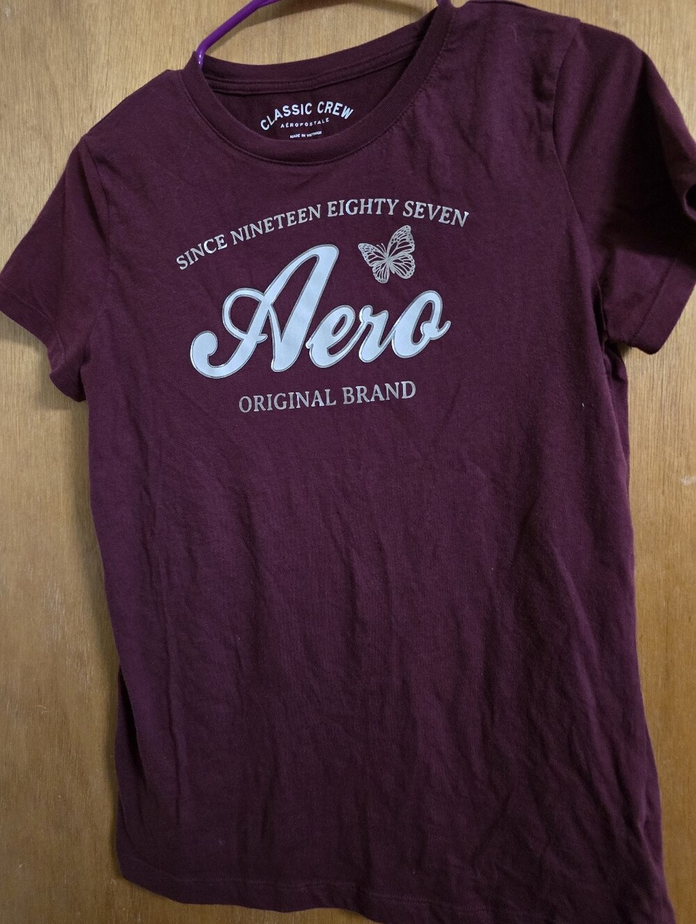 Girls' Classic Crew Logo Tee - Burgundy JR lg